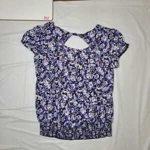 Womens AGB short sleeve blouse. White/purple/black floral. Size Large.